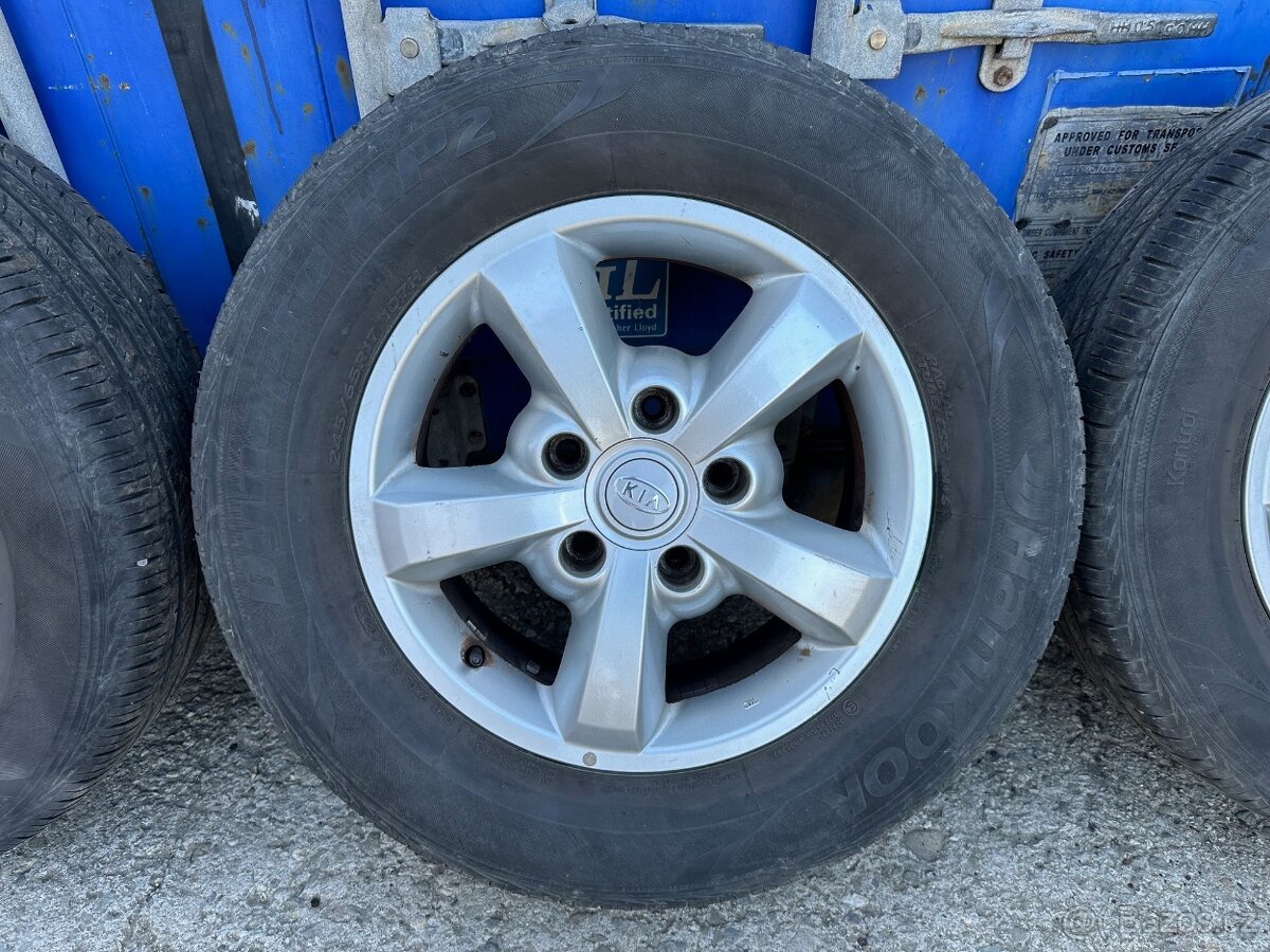 17" Orig. alu sada Kia Sorento 5x139,7 245/65R17 - 4