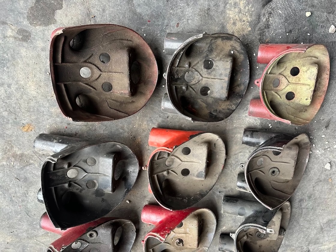 Predám spodní maska JAWA ČZ 175/356 CZ 175/450 LIAtiová - 4