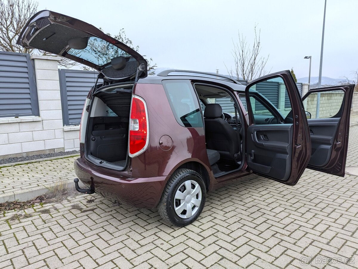 Škoda Roomster 1.2TSi, 2015, výhřev sedadel, tažné, nová TK - 4
