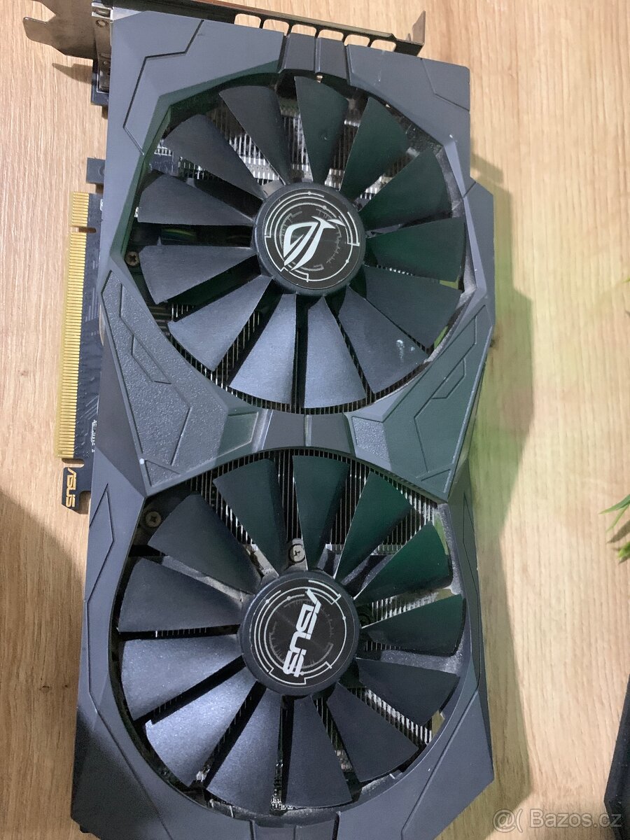 Grafická karta ASUS ROG STRIX RX 570 - 4