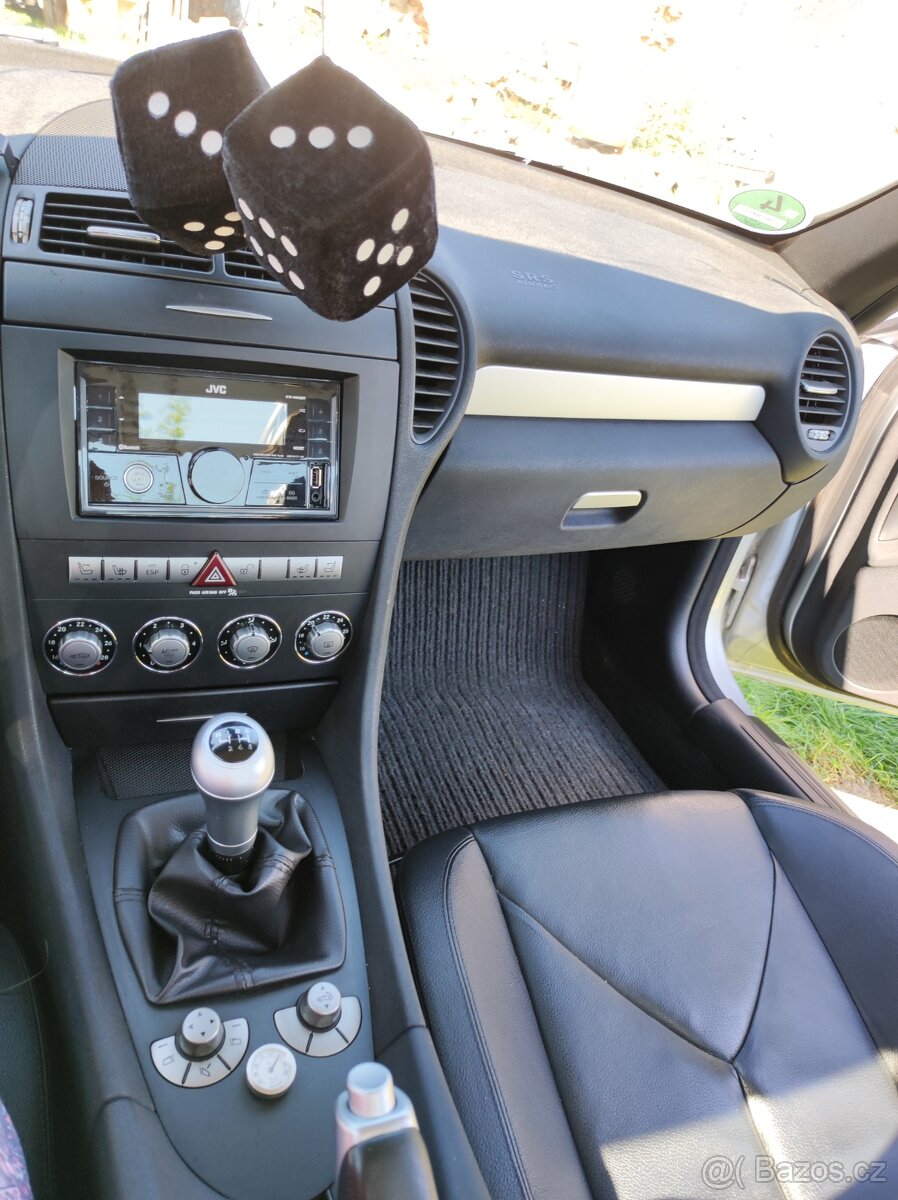 Mercedes Benz Cabriolet - 4