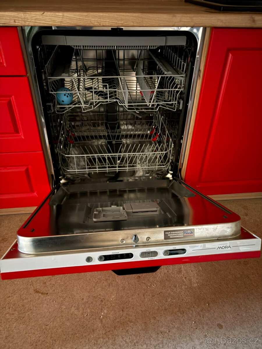 Nová kuchyňská linka včetně spotřebičů - 4