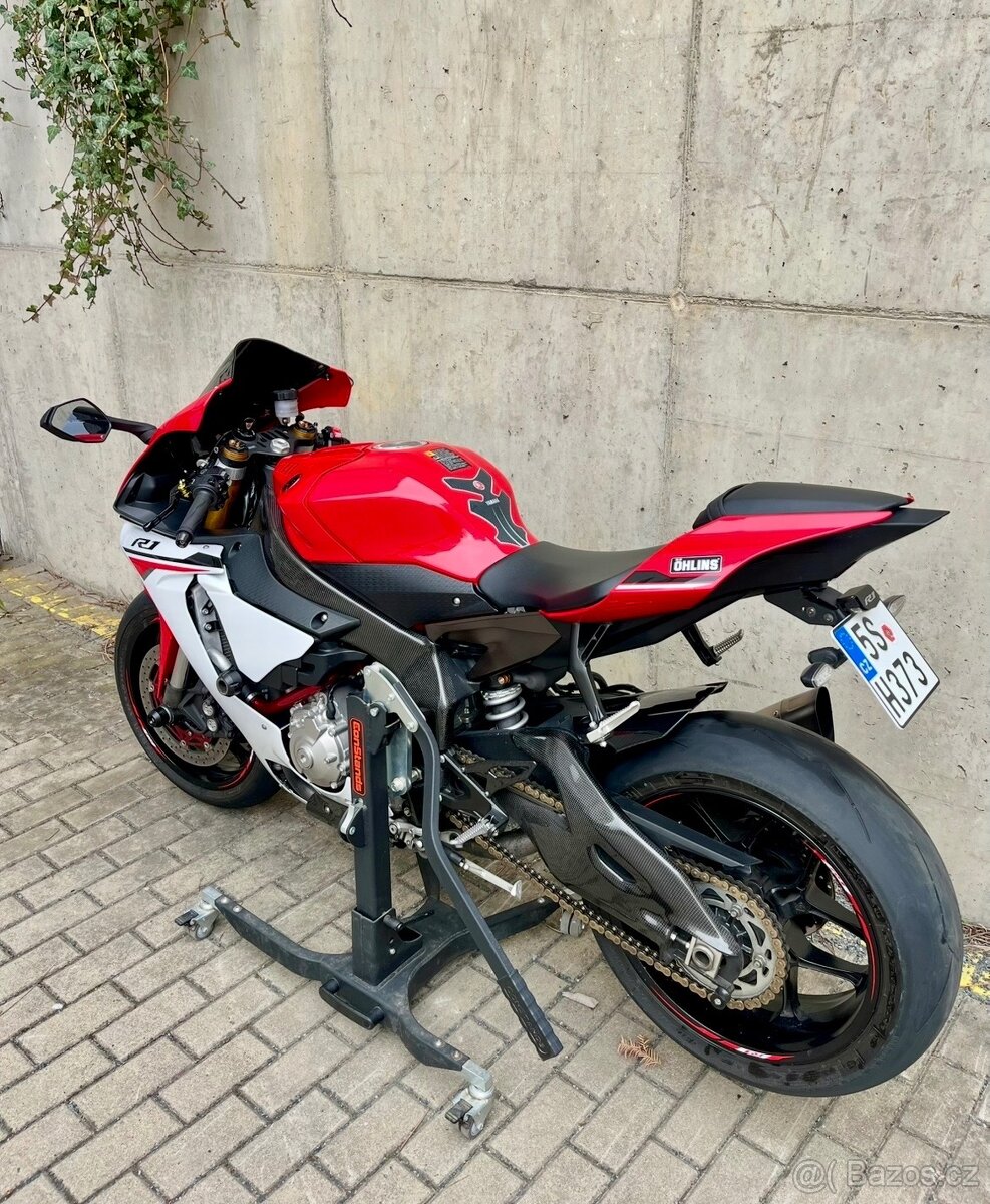 Yamaha YZF-R1 RN32 - 4