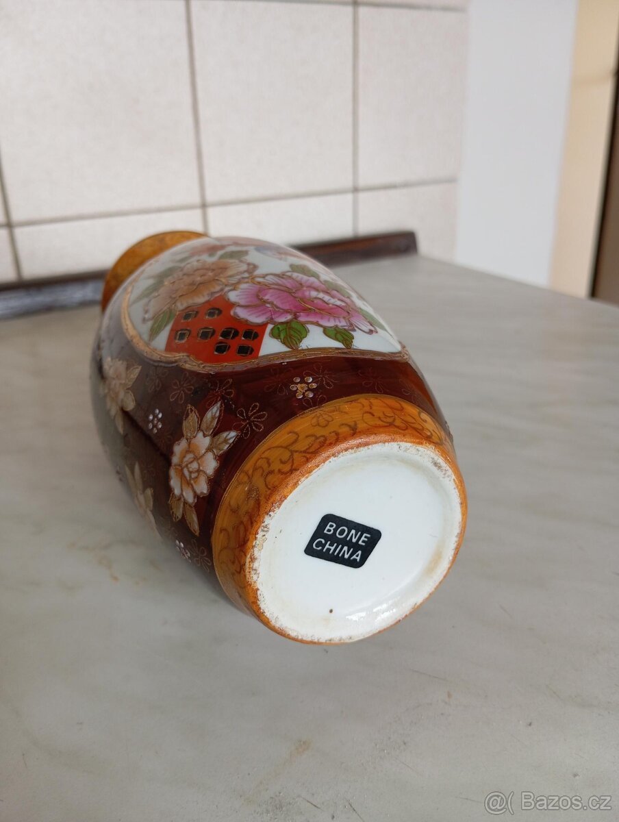 Porcelánová váza - 4