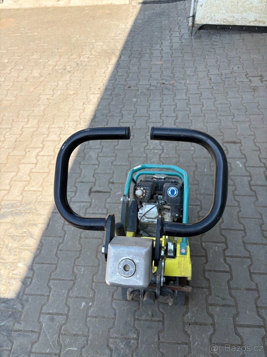 Vibrační deska Ammann APR 2240 - 4