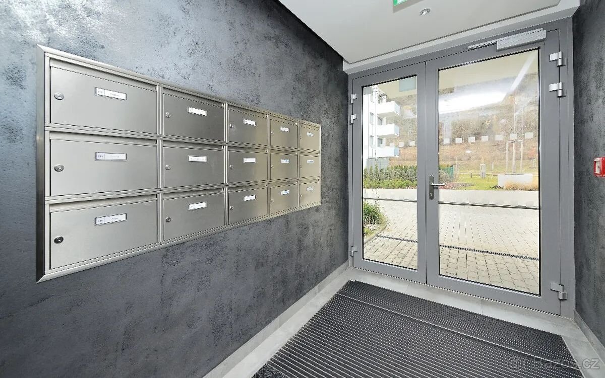 Pronájem bytu 2+kk 54 m² - 4