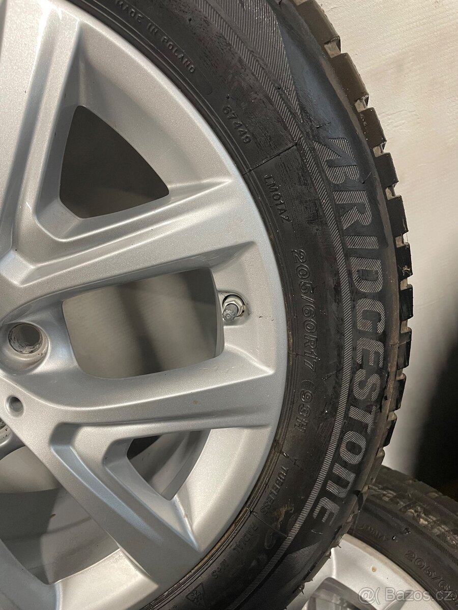 5x112 R17 6,5J ET39 BMW + 205/60 R17 zimné - 4