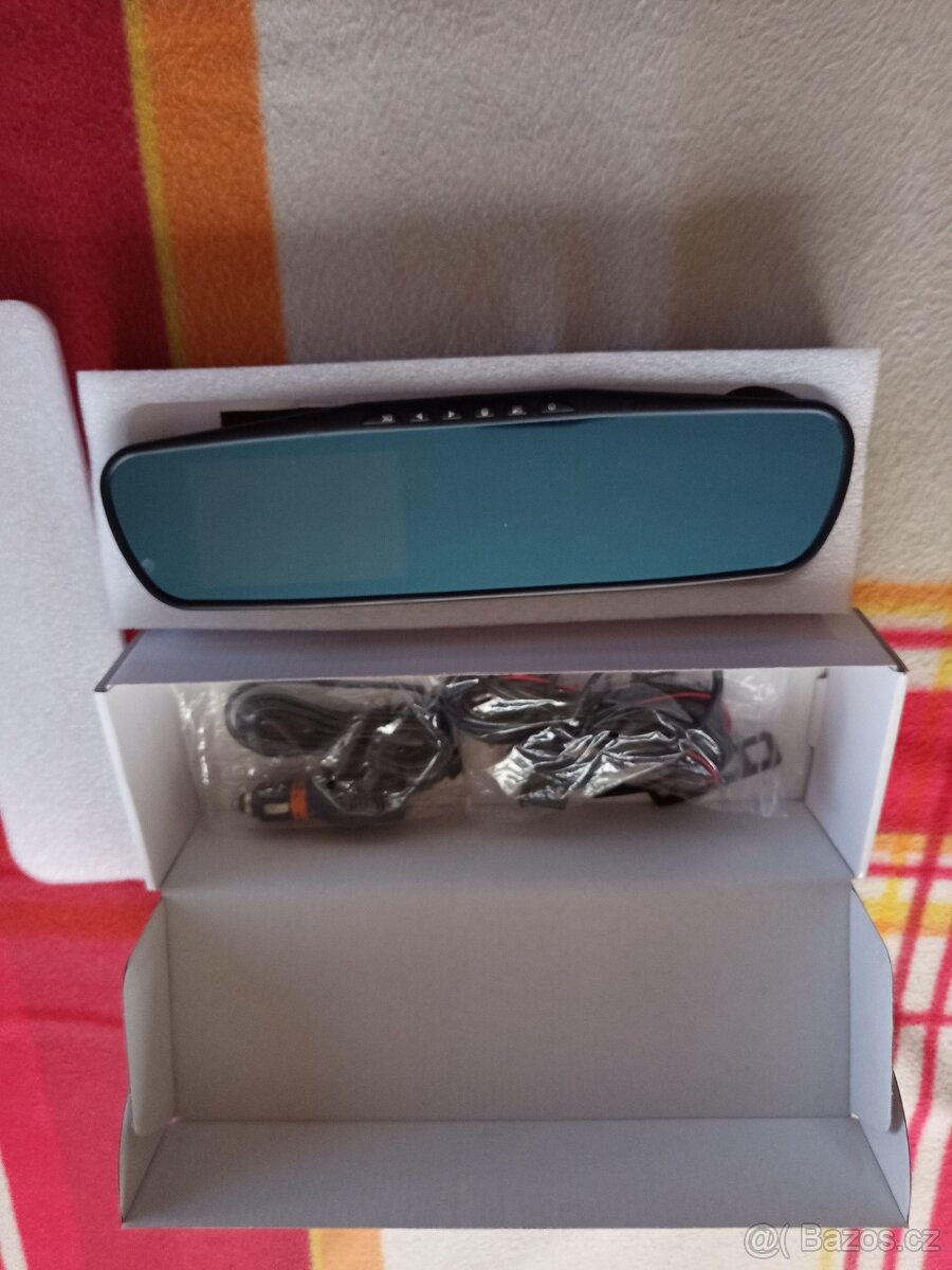 Kamera do auta na zrcátko - 4