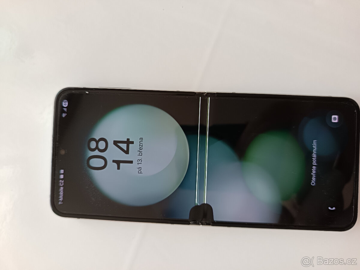 Samsung Galaxy Z Flip 5 - 4