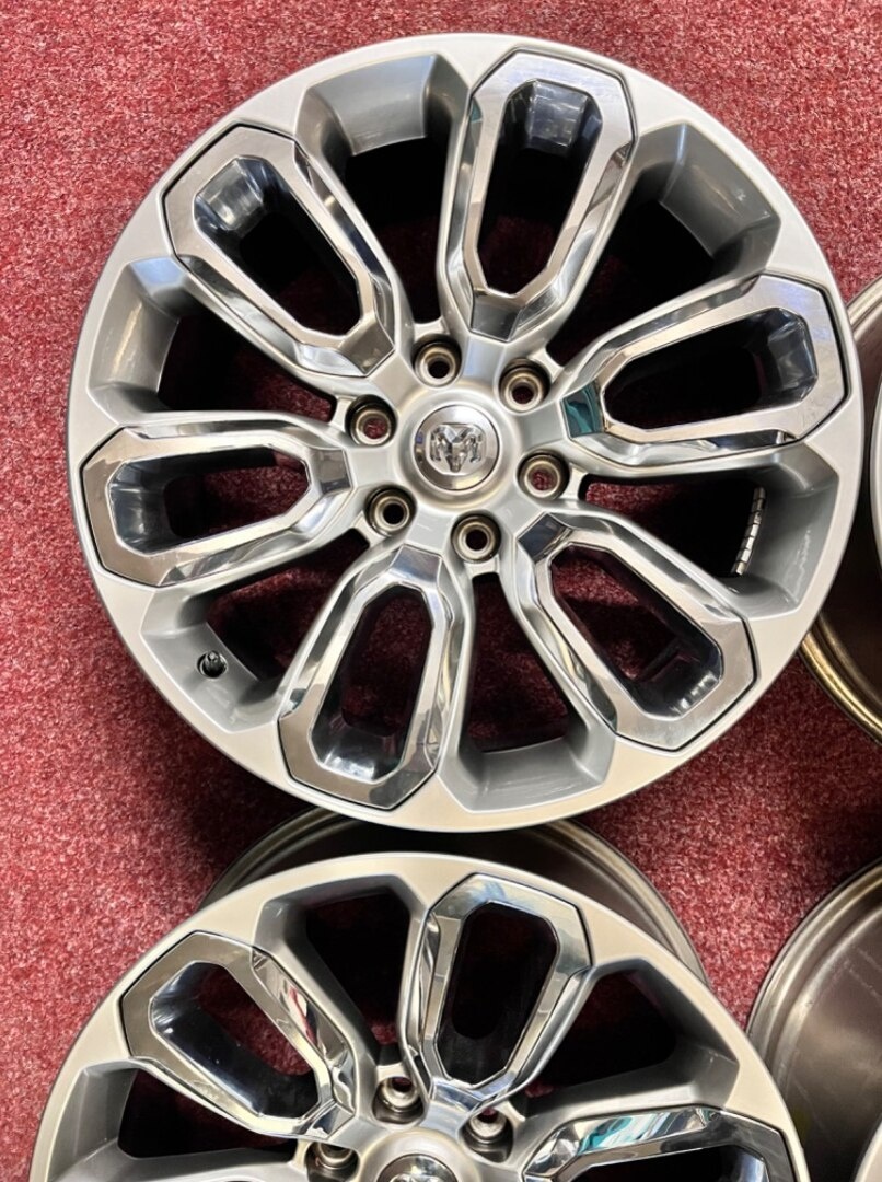 6x139.7 R20 Originál Dodge RAM 5.Generace - TOP STAV - 4