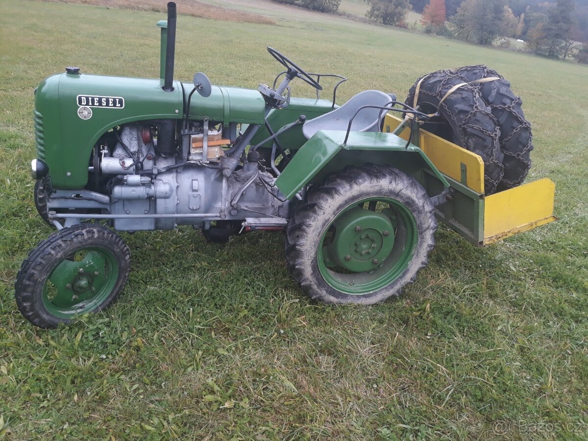 Traktor veteran - 4