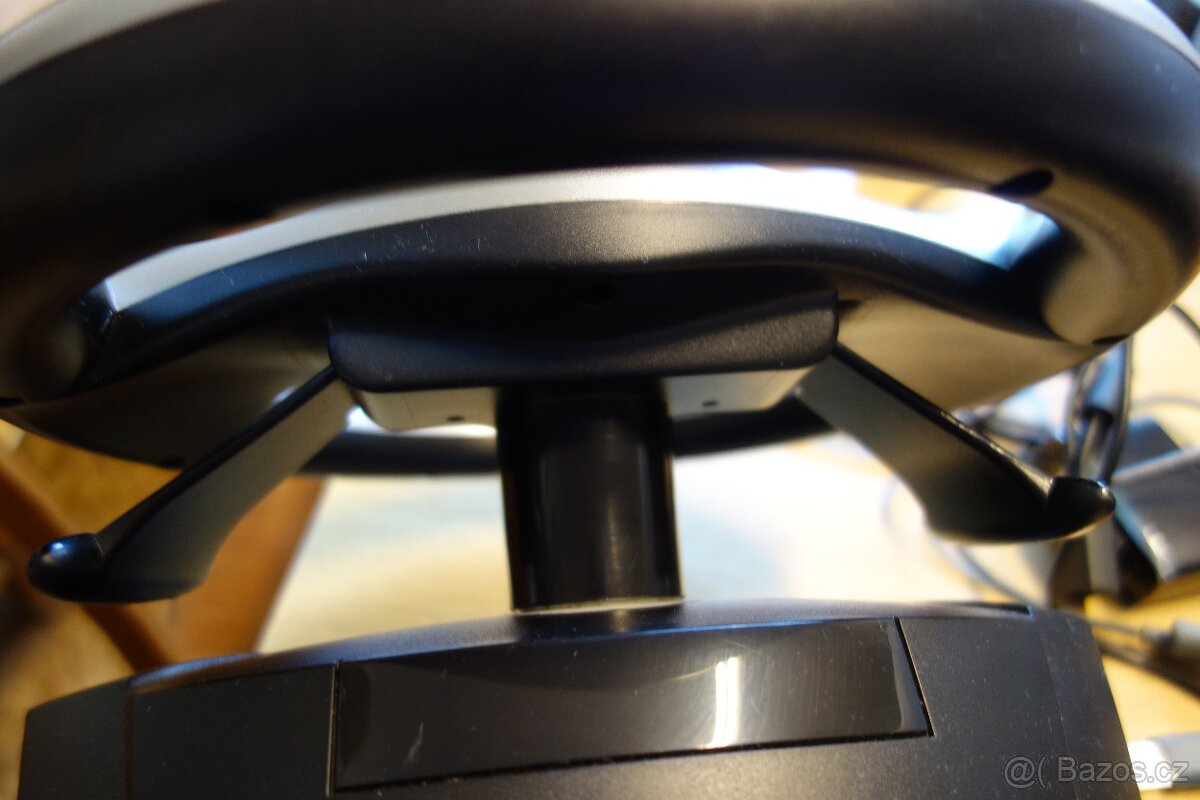 Herní volant s pedály - Genius SpeedWheel 3 - 4