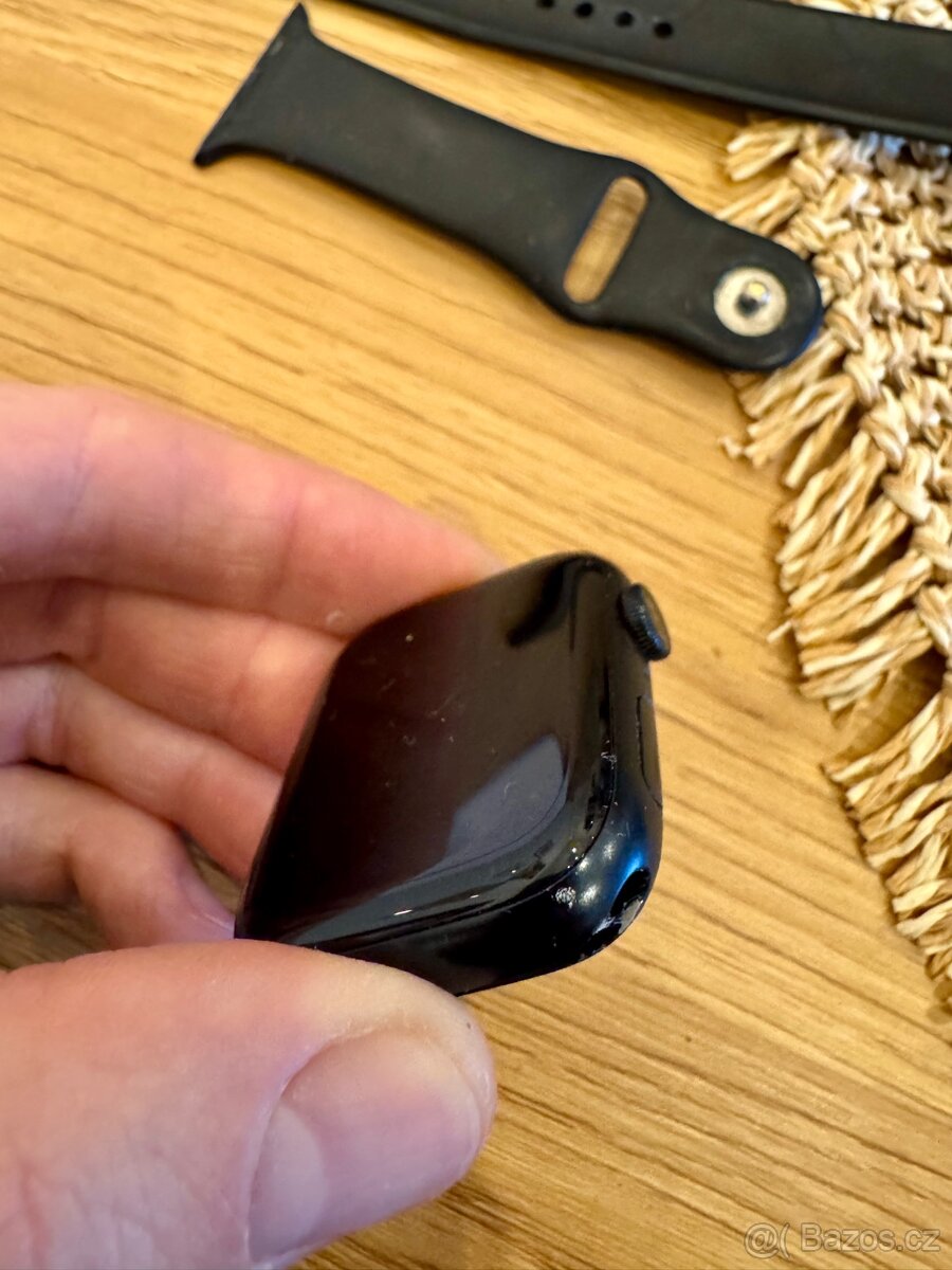 Apple Watch 7 - 45mm - 4