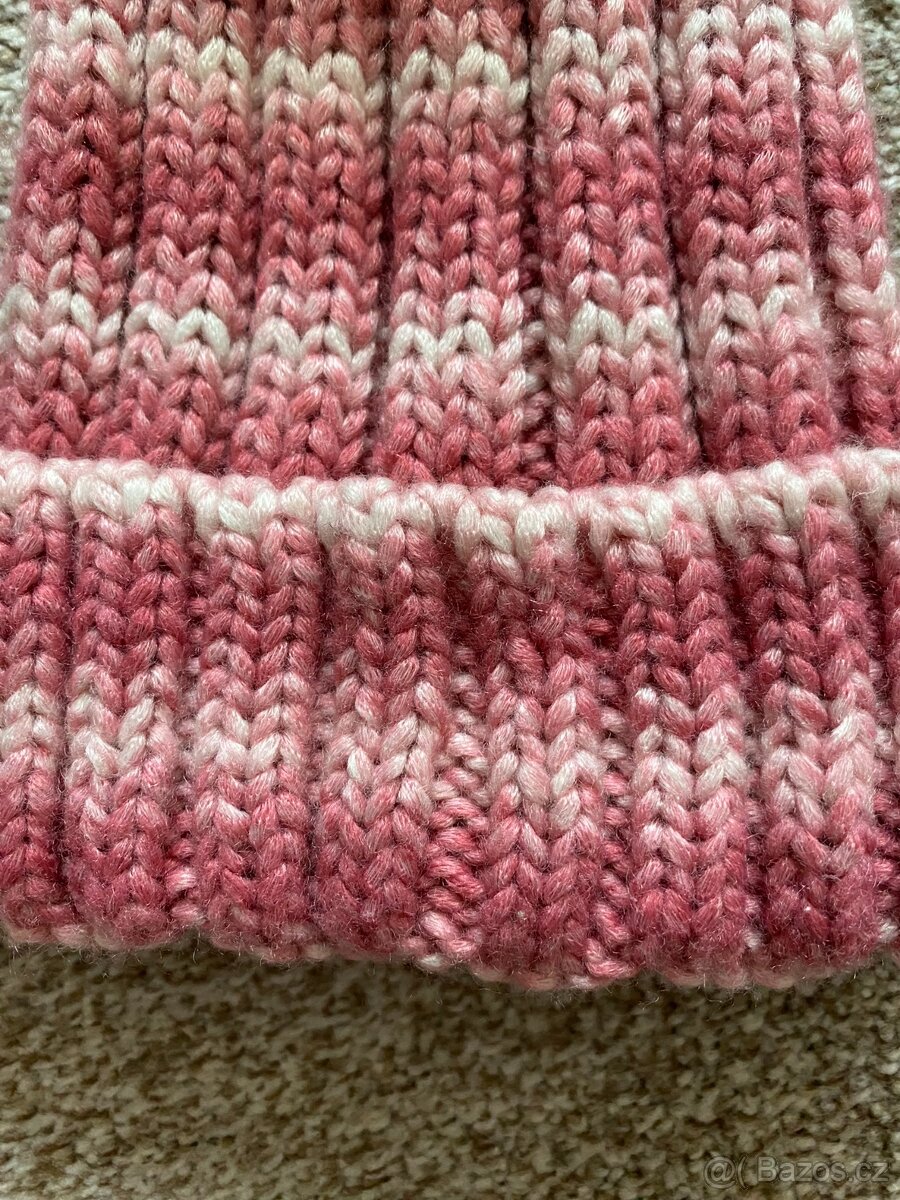 Nová dámská zimní čepice s bambulí - akryl - 4