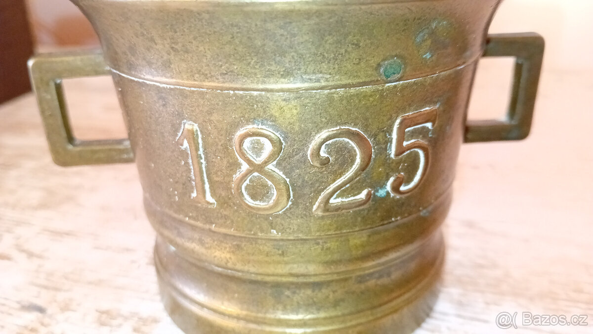 Prodám starší mosazný hmoždíř - 4