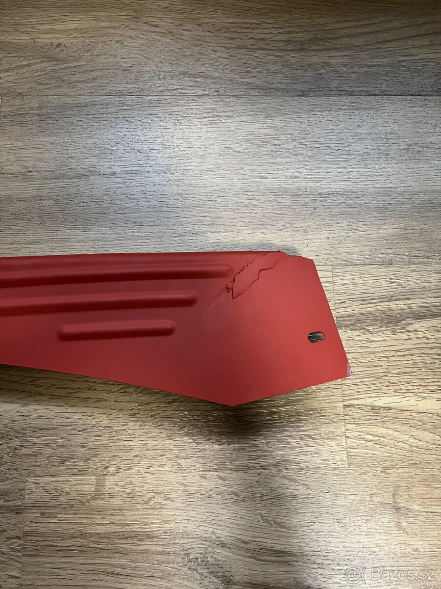 Kryt řetězu Manet M90 - 4