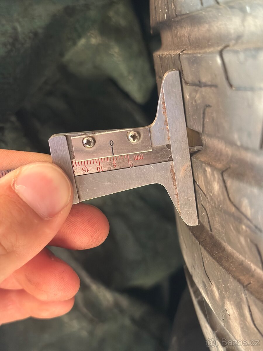 Letní Pneu Continetal 235/55 R 18 104v. -4x - 4