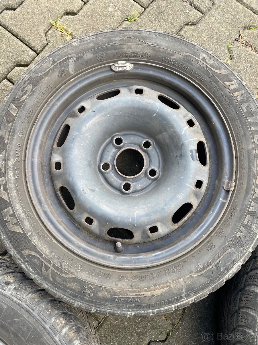 Zimní pneu 185/60/14 na disku 5x100 - 4