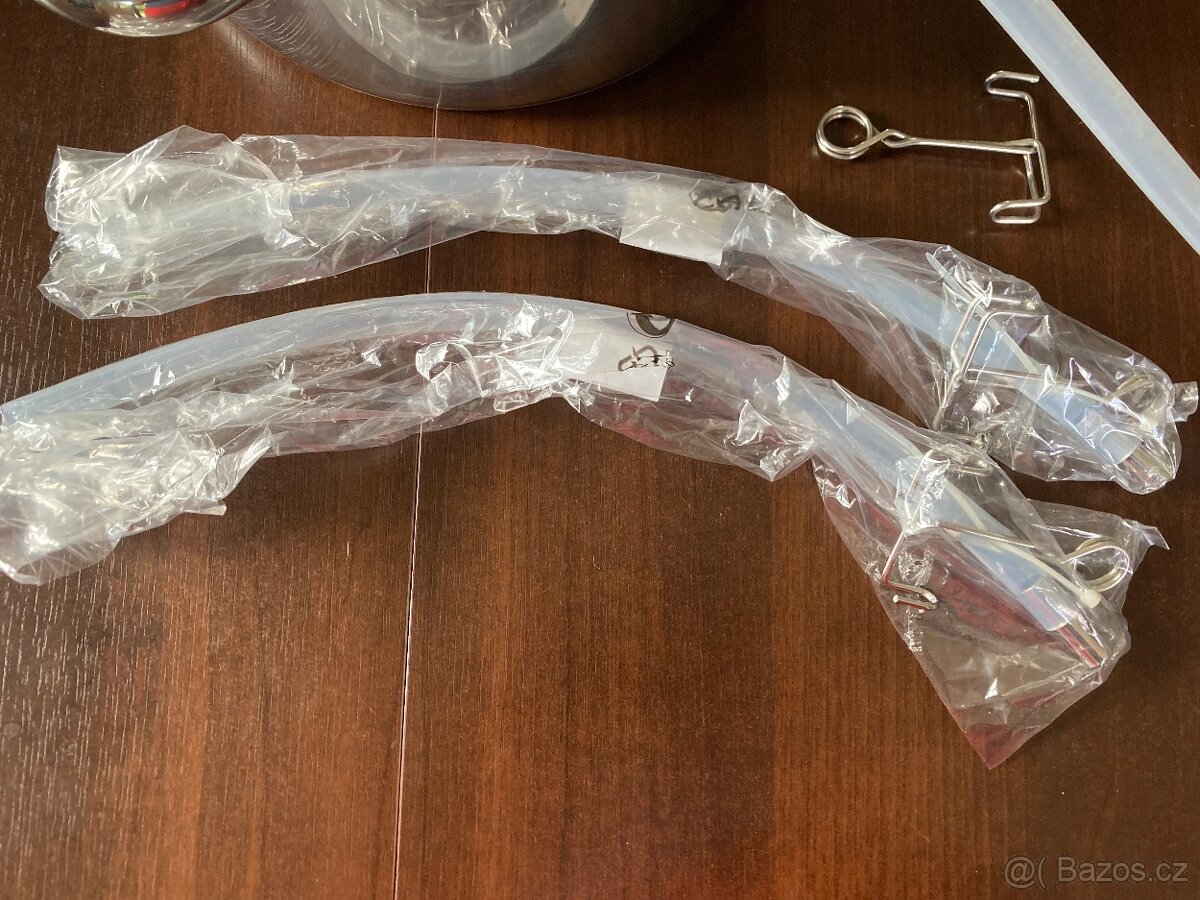 Parní odšťavňovač z nerezu na indukci - 4