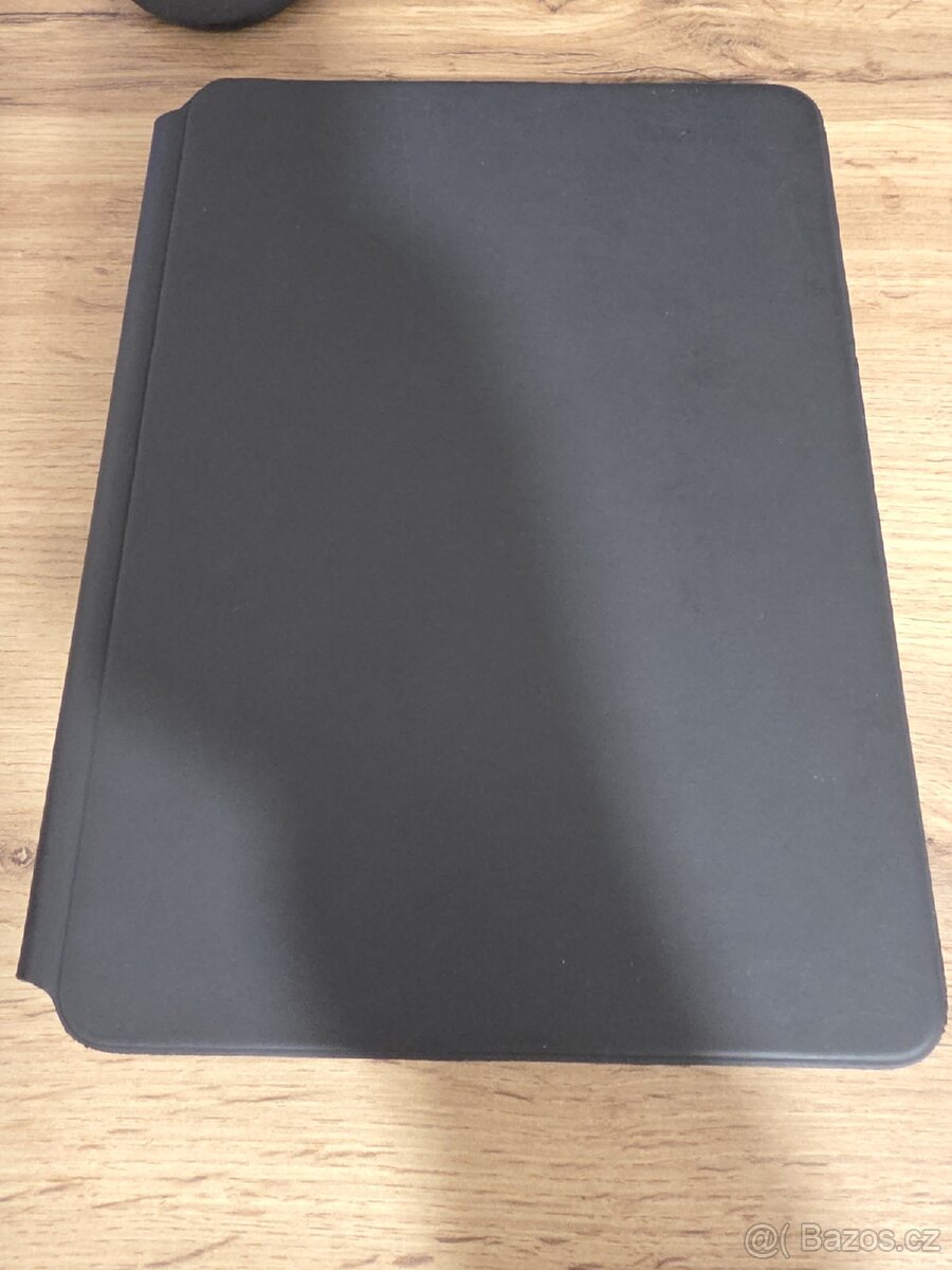 iPad Pro 11" (2020) 128 GB + Magic keyboard CZ - 4