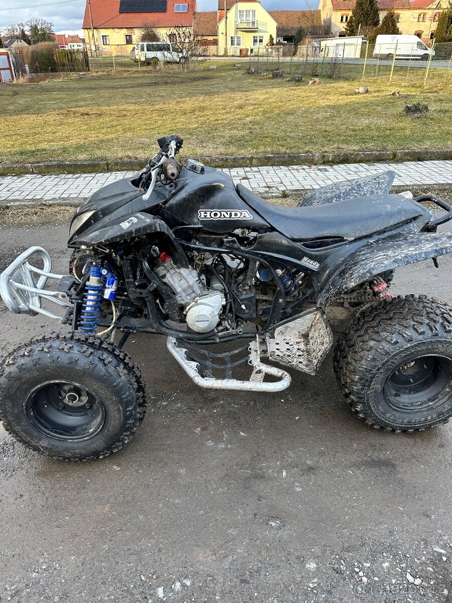 Čtyřkolka s motorem z cbr600 - 4