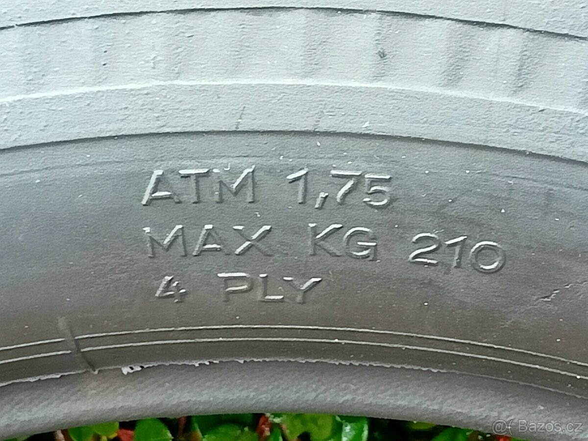 Historické pneu 4,00 – 15 - 4