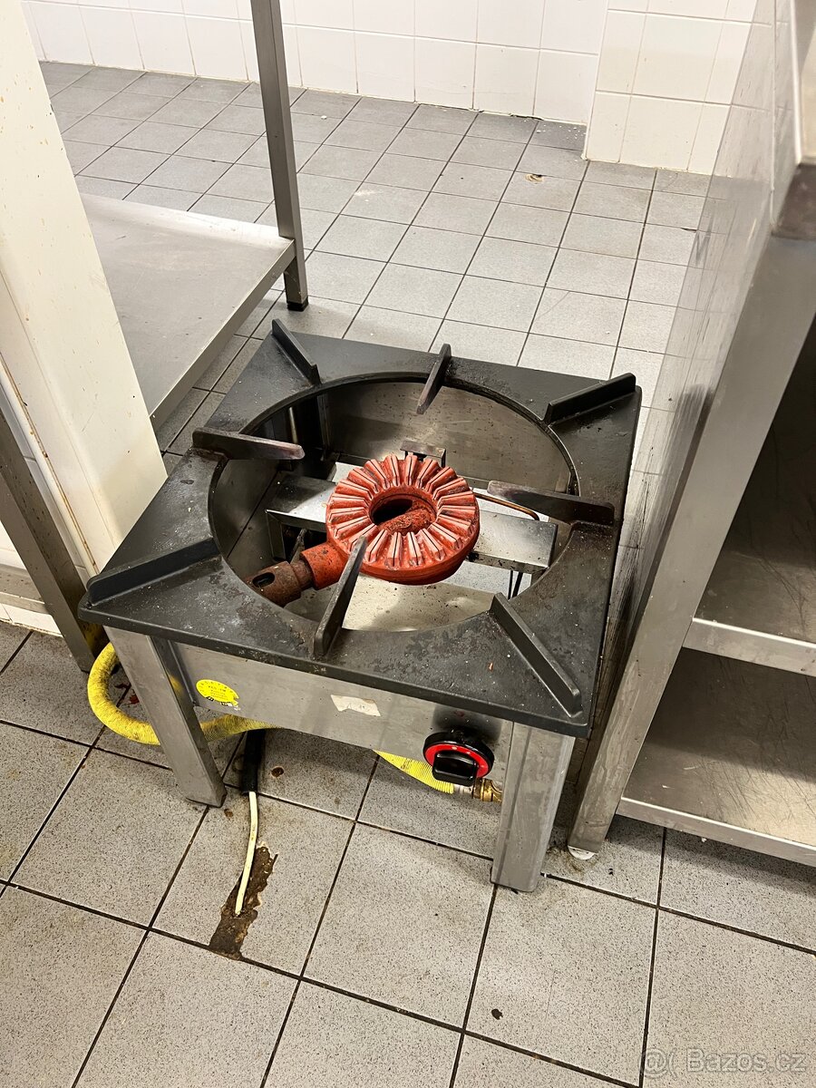 Plynová stolička RedFox + digestoř - 4