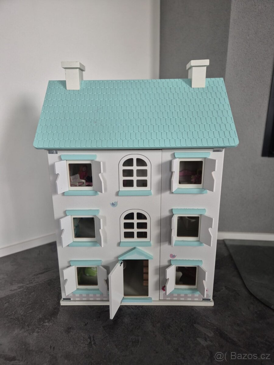 Dřevěný dětský domeček pro panenky - 4