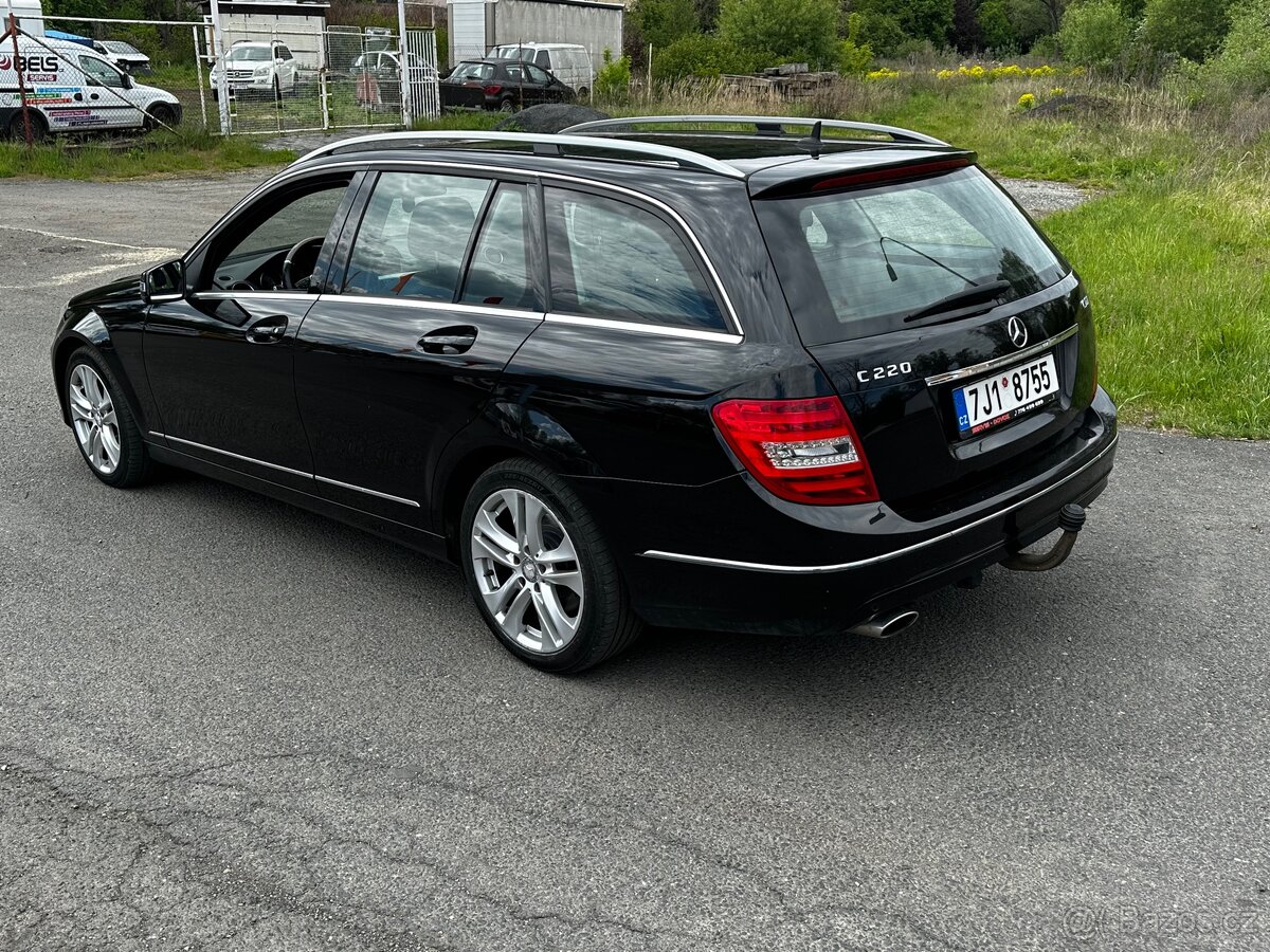 Mercedes-Benz C220 CDi, r.2012, automat, klima - 4