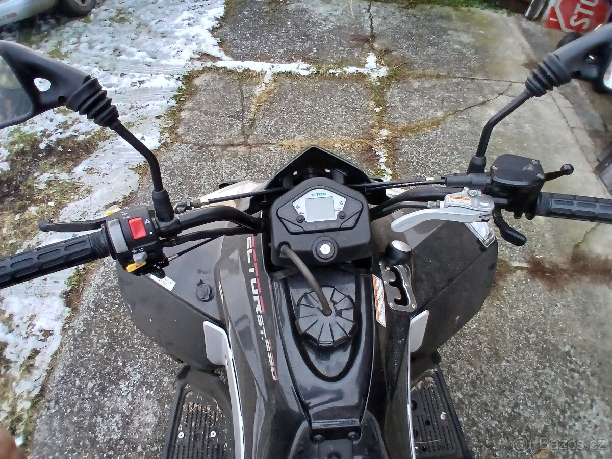 E-Ton 250