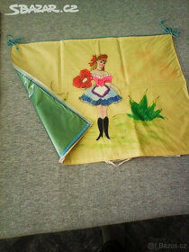 Vyšívaný ubrus a povlak na peřinku - 4