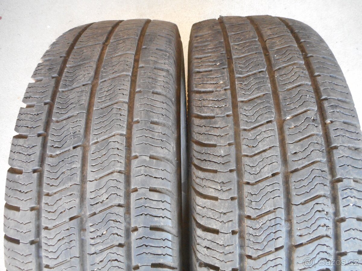 225/75R16C 121/120R - 4