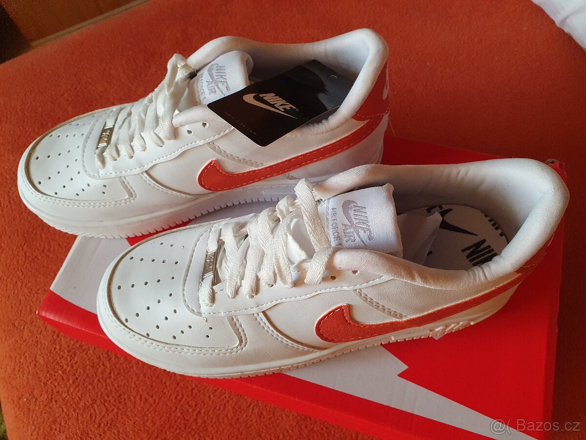 Dámské nové nike velikost 38 - 4