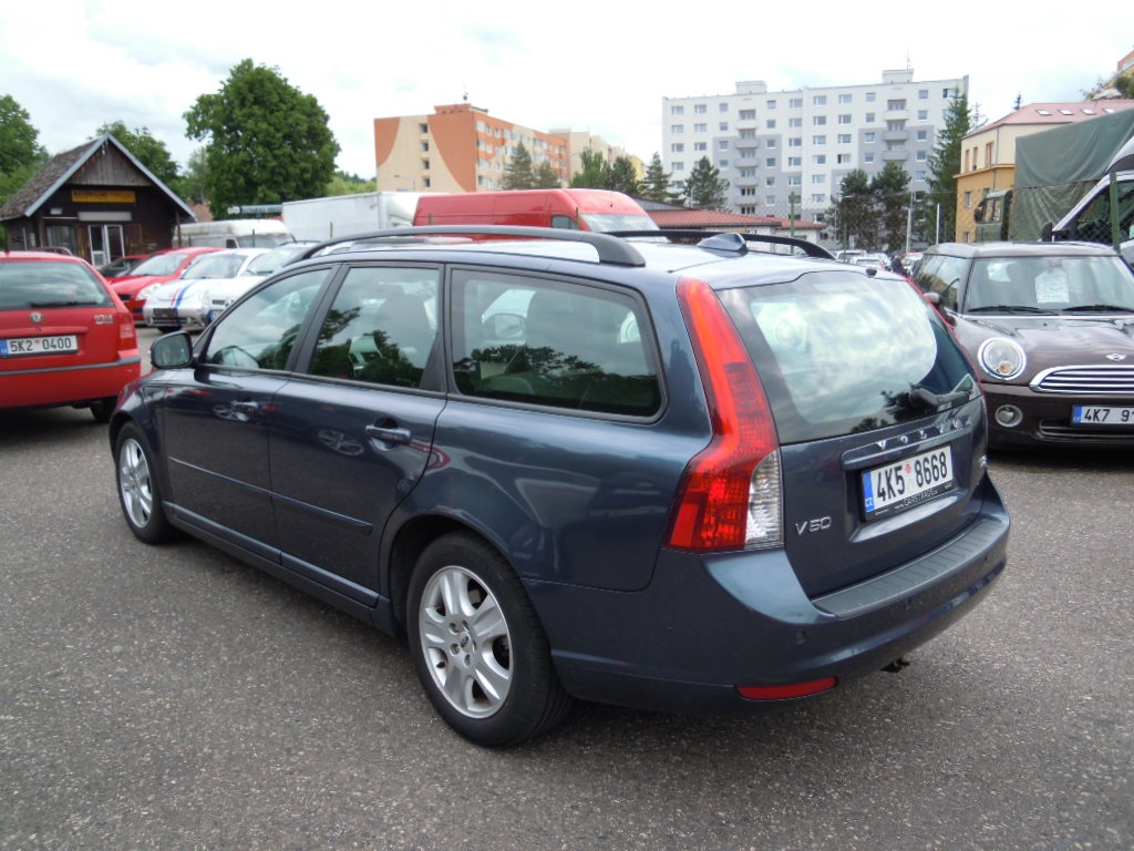 Volvo V50 D2 Sport 1.6D 84kw(114hp) r.v.12/2010 - 4