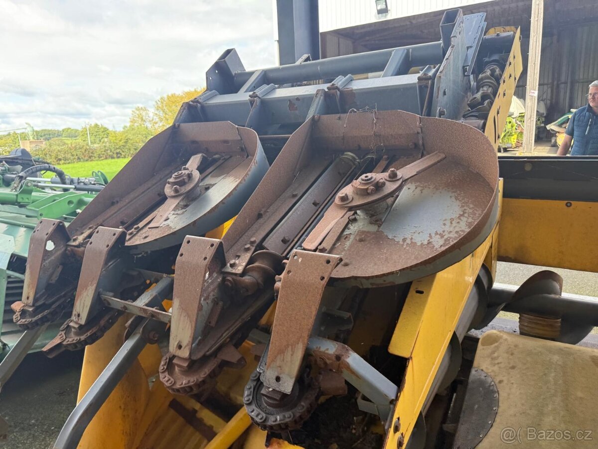 Kukuřičný adaptér Fantini 8x75 pro sklízecí mlátička Claas, - 4