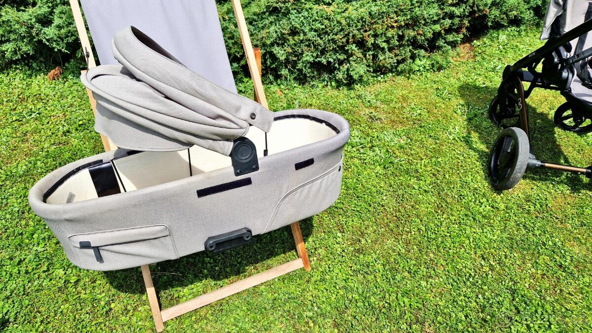 Mutsy NIO šedý - 4