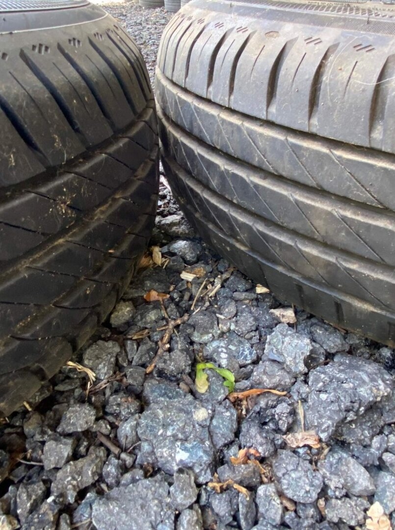 144. 2x letní pneumatika 185/65 r14 - 4