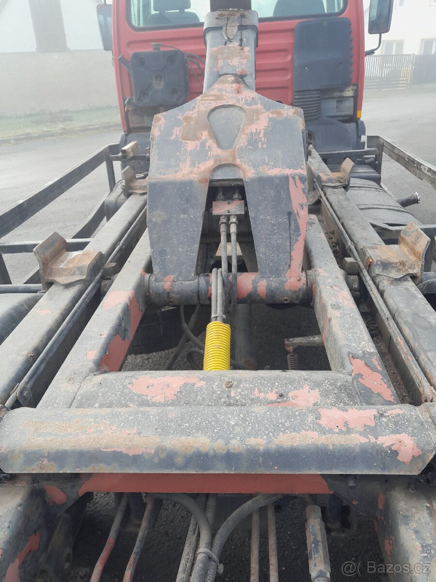 Kontejner DAF 45.150 - 4