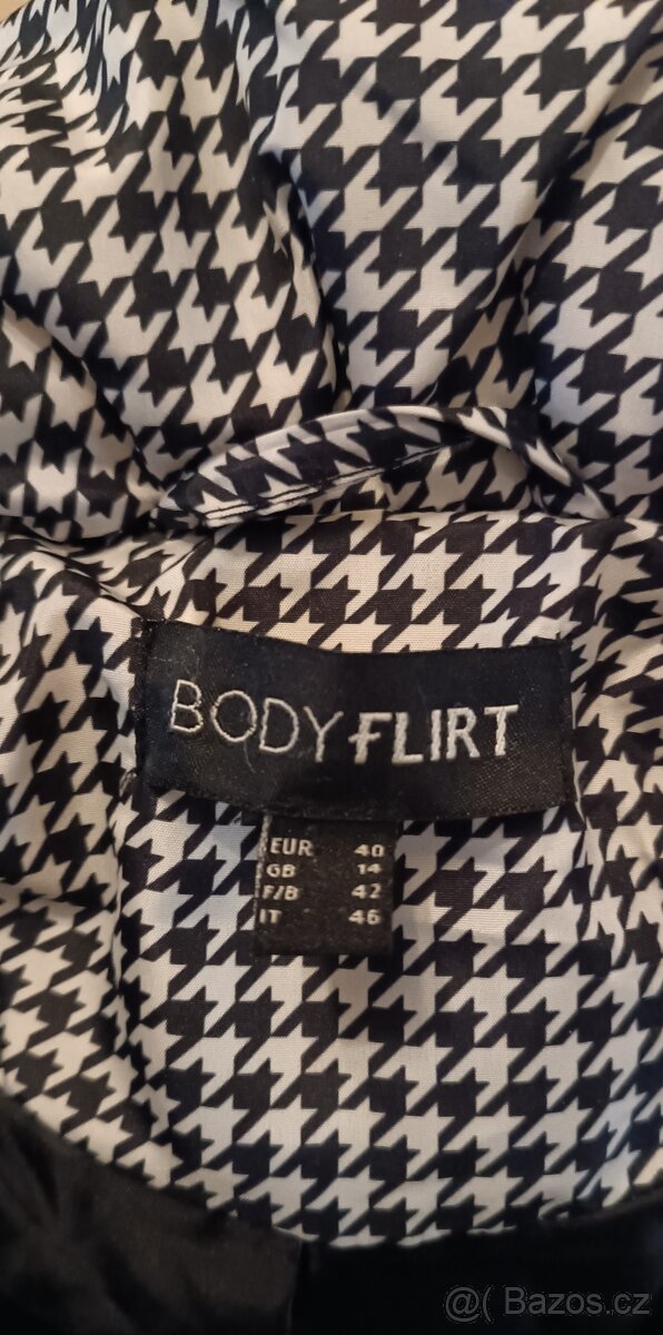 DÁMSKÁ BUNDA OVERSIZE nová - 4