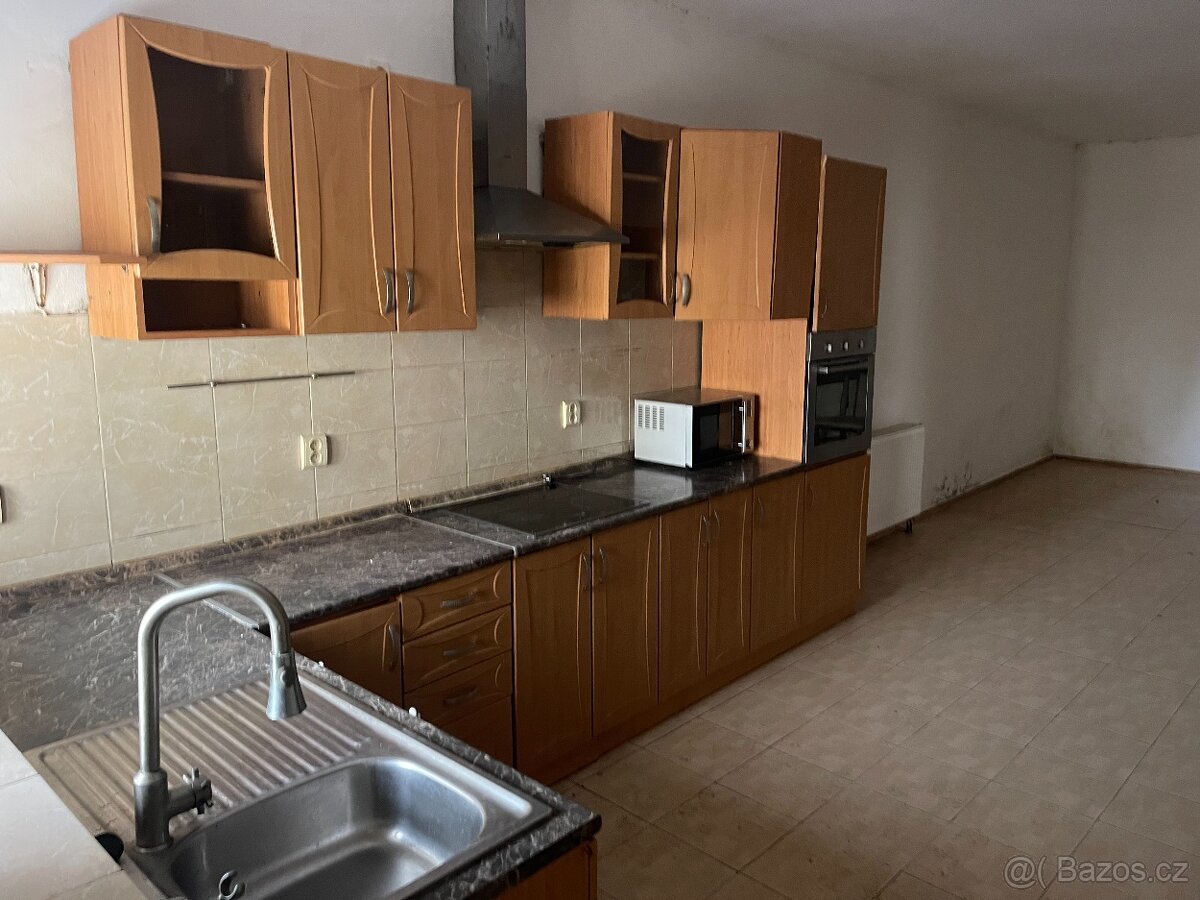 Prodej domu v Chlupicích - 4