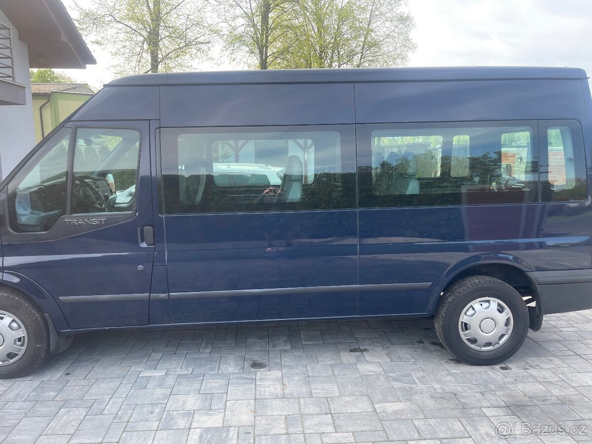 Pronájem Ford Transit minibus 8+1 míst - 4