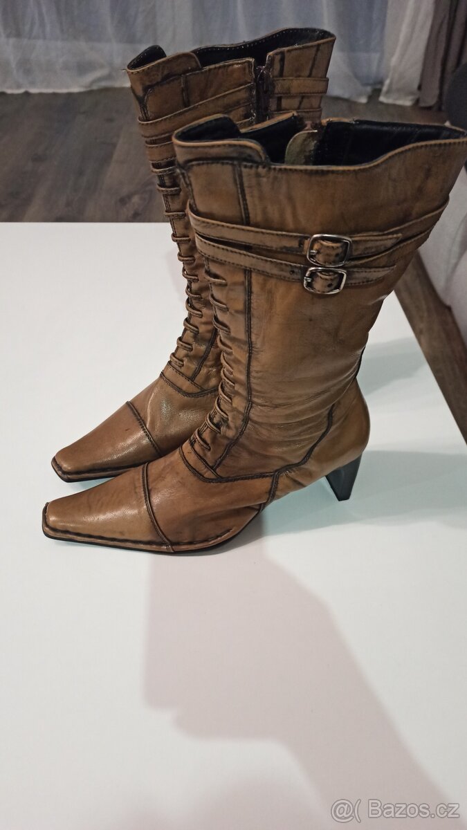 Hnědé kozačky - 4