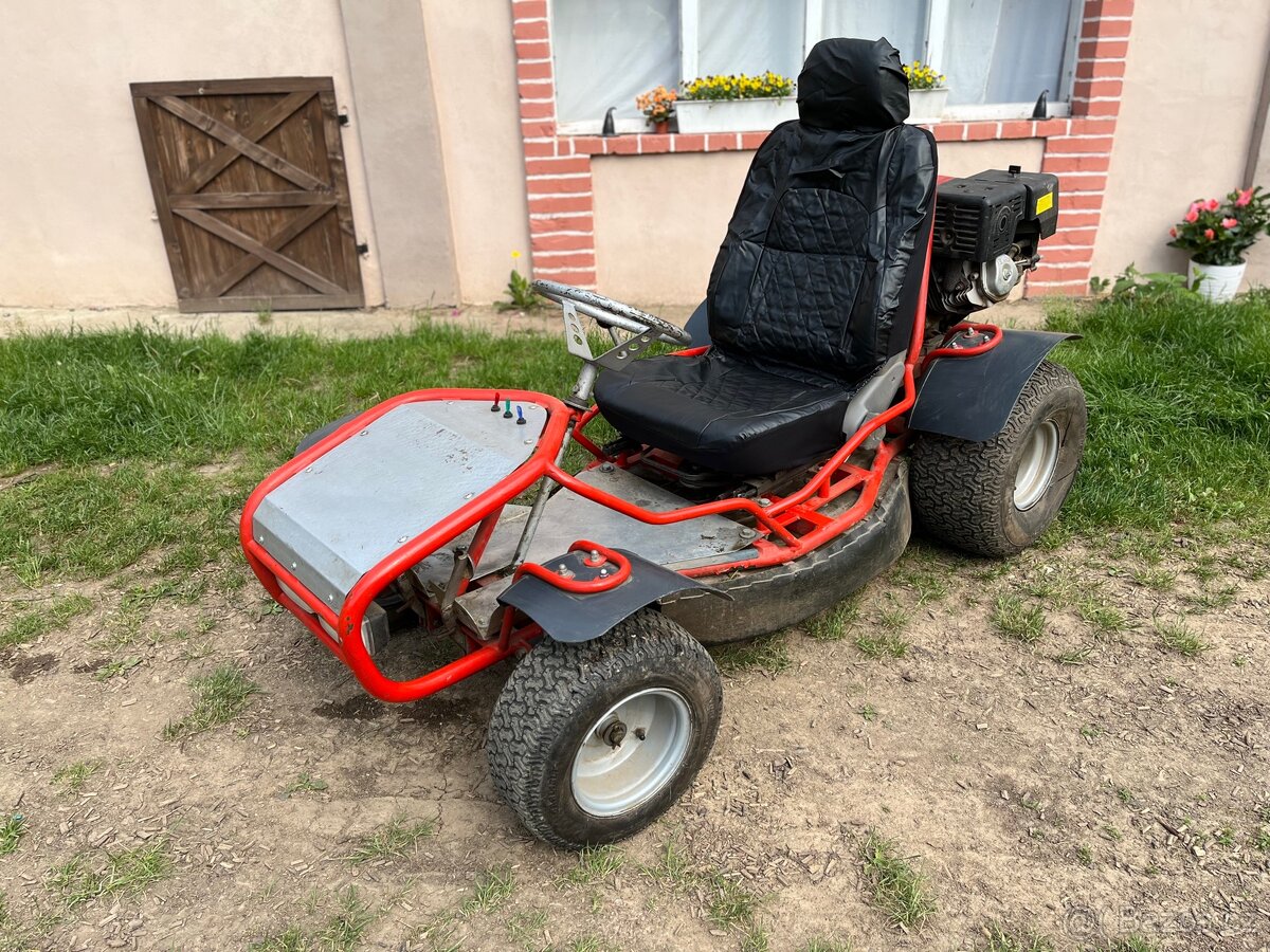 Buggy / traktůrek/sekačka