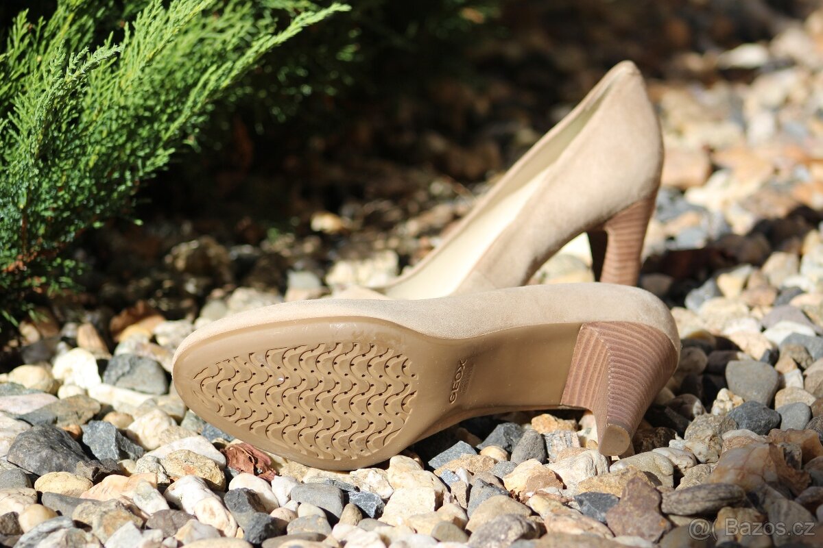 Nové kožené lodičky Geox vel. 37 - 4