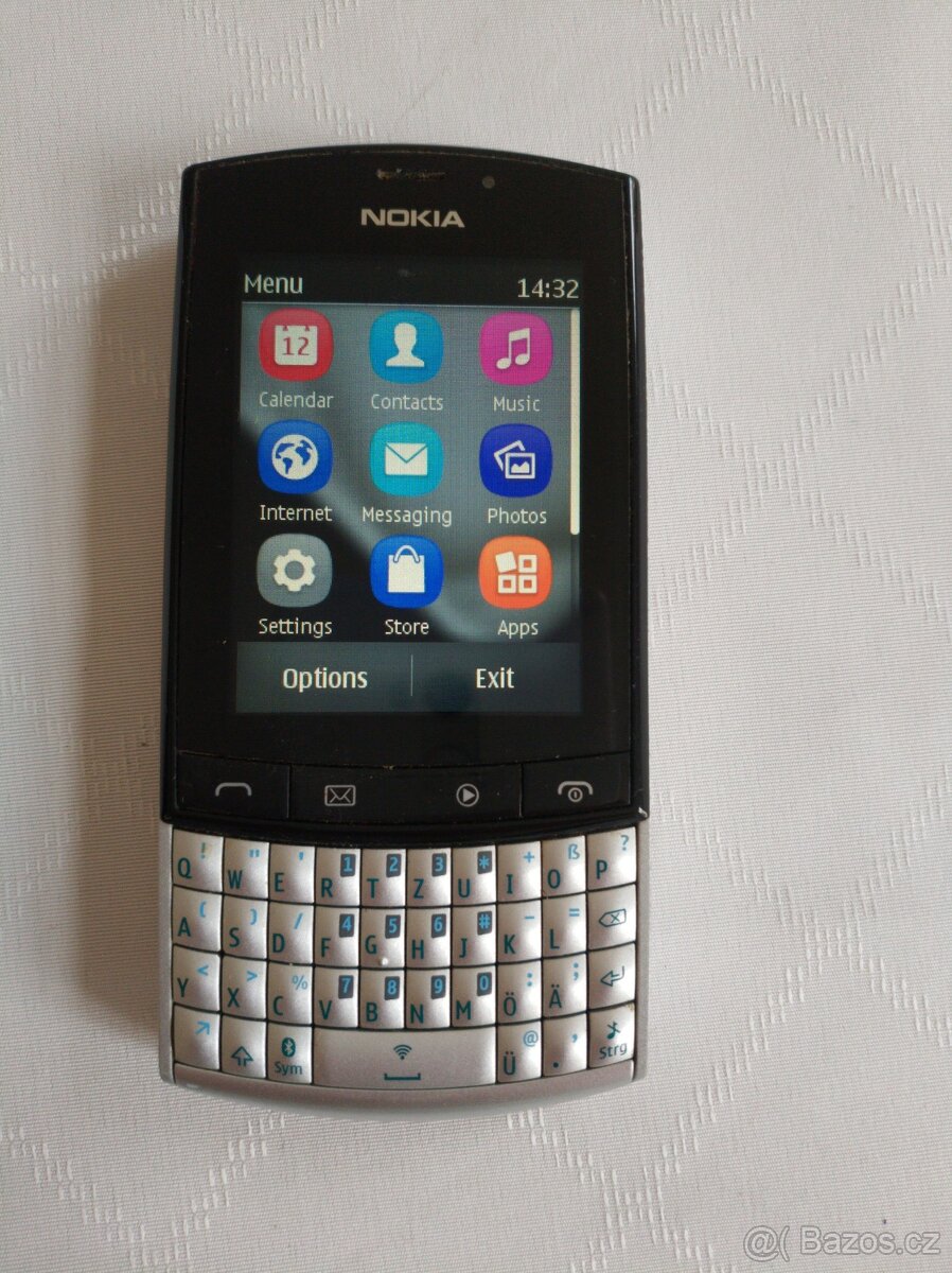 Nokia Asha 303 s baterií a s nabíječkou - 4