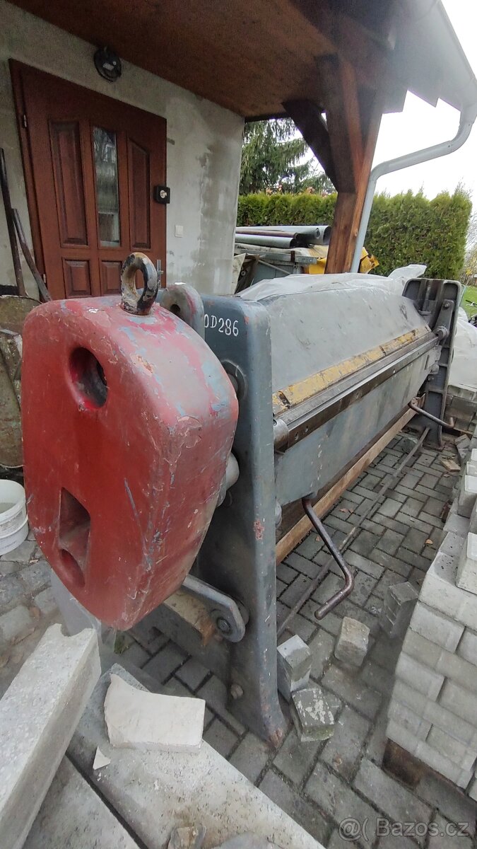 Ruční ohýbačka plechů 2m - 4