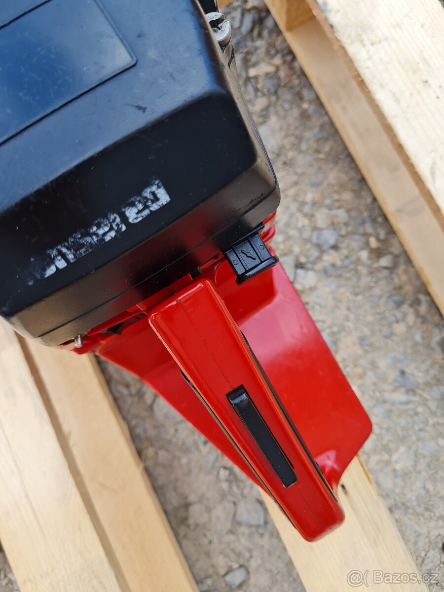 Jonsered 670 Chamap motorova pila - 4