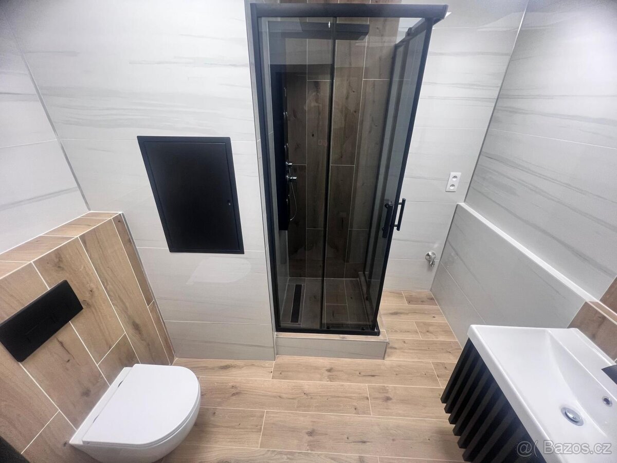 Pronájem bytu 2+1 s lodžií v ulici Višňová 673 v Mostě - 4