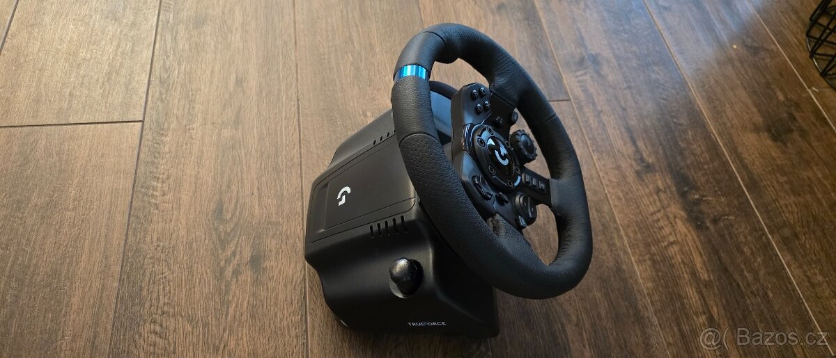Logitech G923 Driving Force pro PC/PS5/PS4 - 4