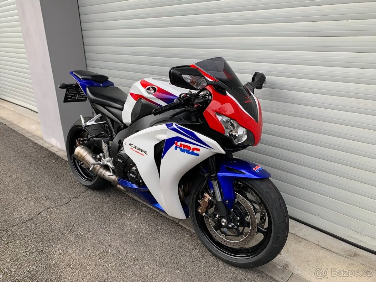 Honda CBR 1000RR 50th anniversary edition - 4